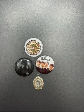 The Beatles Multi-Button Brooch Set — White, Black, Cream, Gold